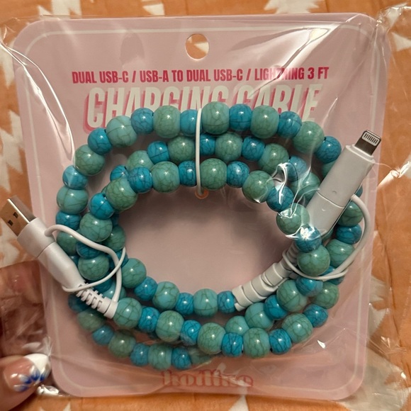 hotline Other - Hotline Charger lightening 3 ft